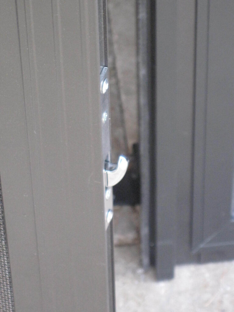 Hinged-Door-Lock-1